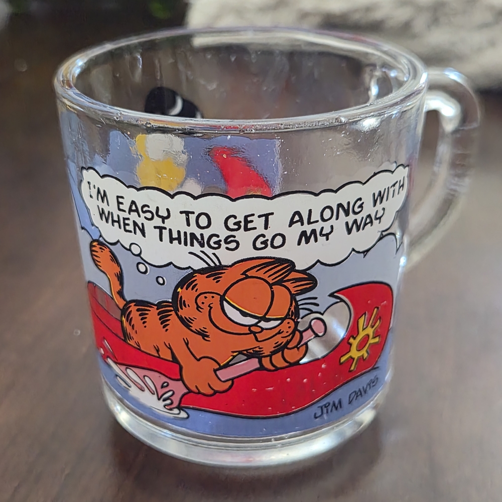 Vintage McDonald's 1978 Garfield "I'm Easy to Get Along With" Coffee Mug *GUC